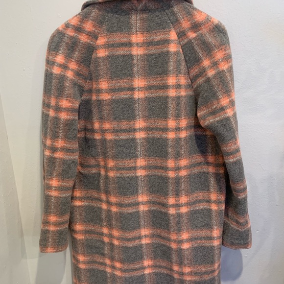 NWT Express Gray and Pink Plaid Coat - Picture 4 of 5